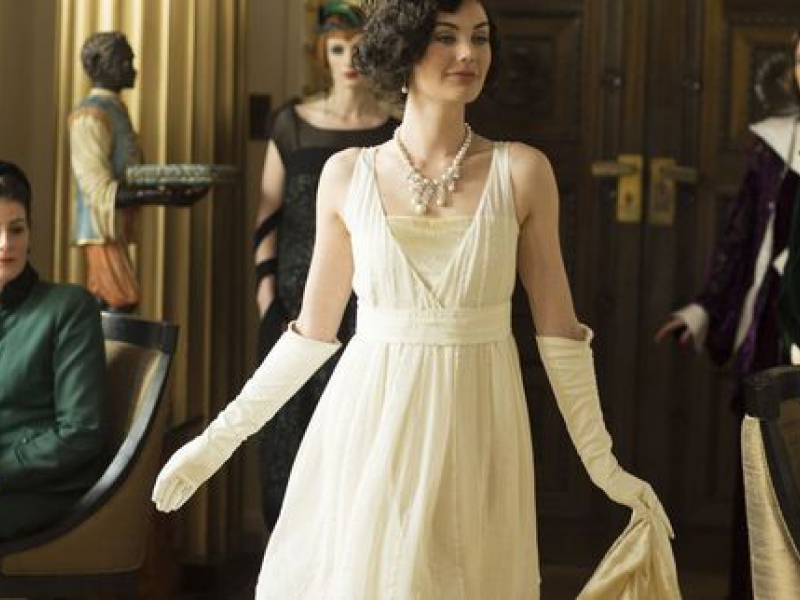 tv-une-srie-haute-couture-ou-presque