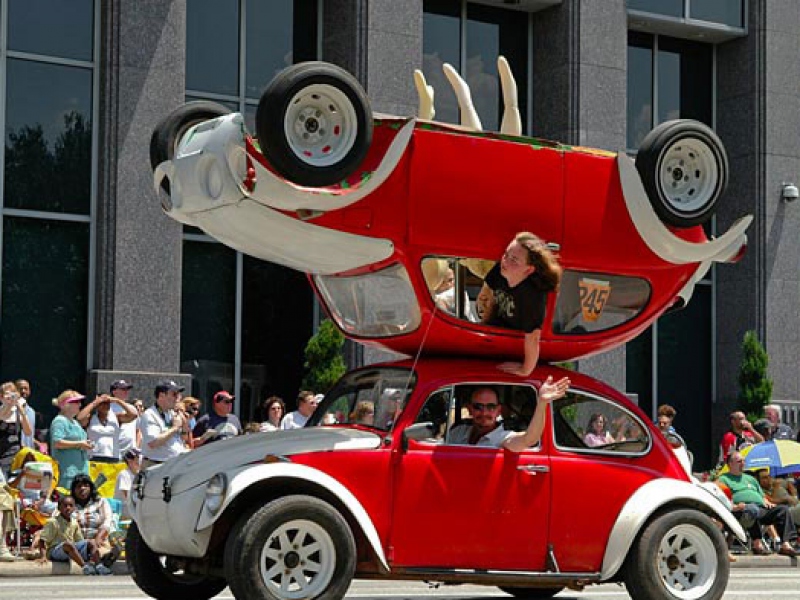 le-15-auto-pi-pazze-di-tutti-i-tempi-ispirati-a-http-www-infomotori-com-auto-le-10-auto-piu-pazze-del-sema-di-las-vegas-2016-118919