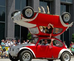 le-15-auto-pi-pazze-di-tutti-i-tempi-ispirati-a-http-www-infomotori-com-auto-le-10-auto-piu-pazze-del-sema-di-las-vegas-2016-118919